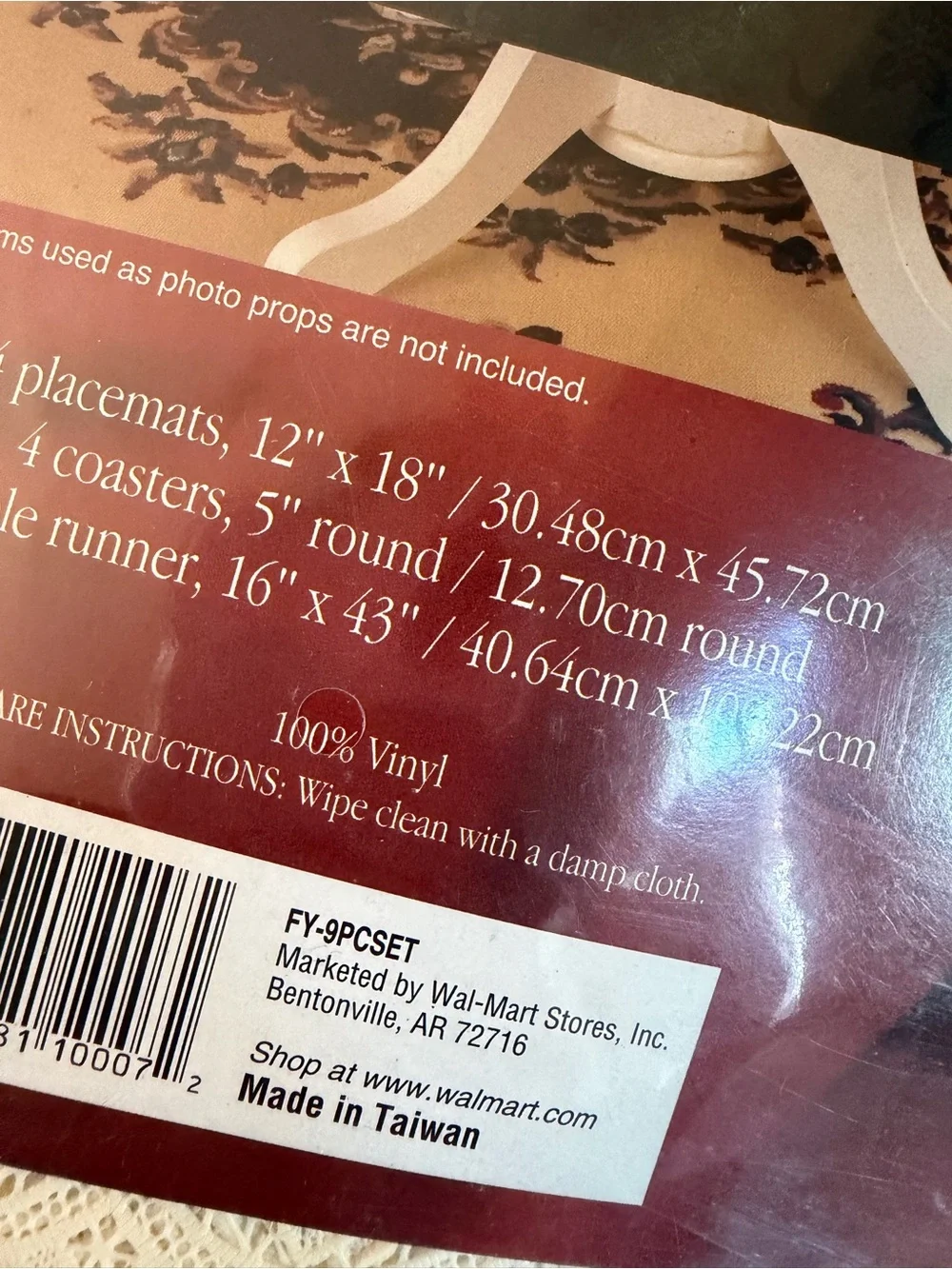 9 Piece Holiday Time Vinyl Lace Table Set New Made in Taiwan